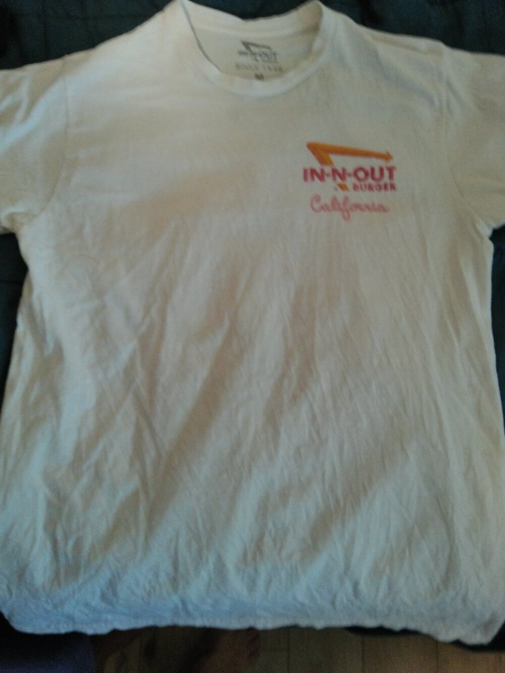 Mens In & Out California Medium T Shirt-Good Condition